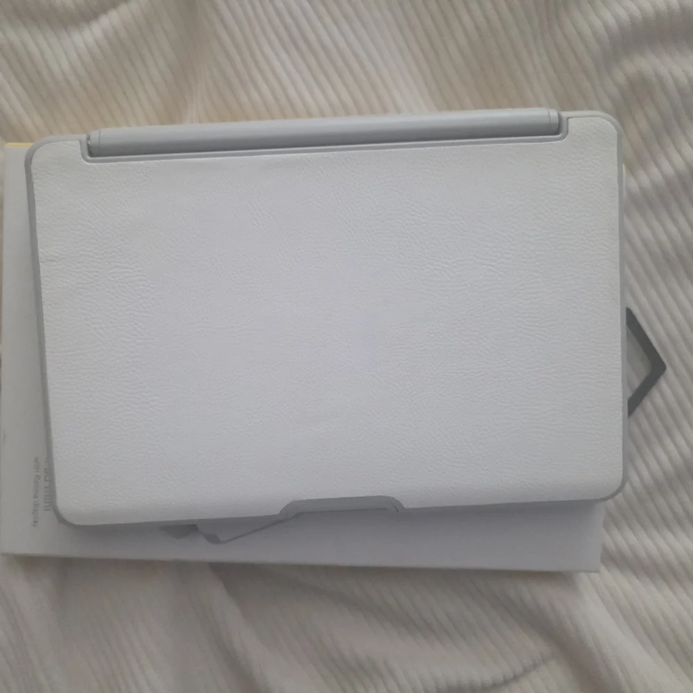 ZAGG Folio hinged keyboard folio for ipad mini. New In Box